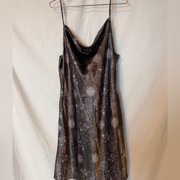 La vie en rose slip dress - Picture 3 of 3